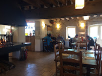 Atmosphère du Restaurant français Papy's à Varennes-Vauzelles - n°16