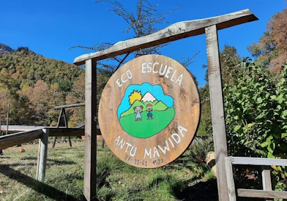 Eco Escuela Antu Mawida, Kurarewe