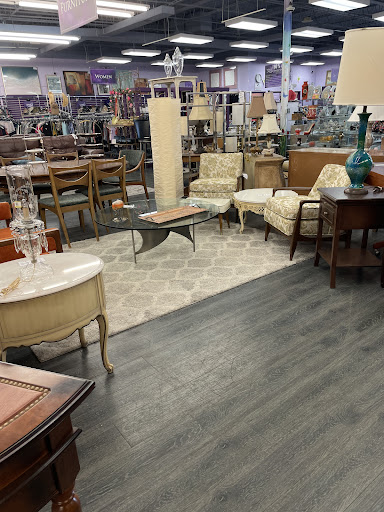 Thrift Store «Wings Resale Store», reviews and photos, 8349 W Golf Rd, Niles, IL 60714, USA