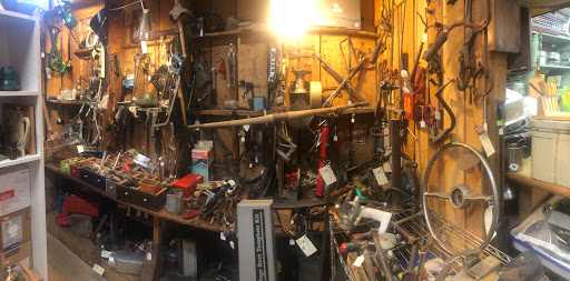 Used Furniture Store «Buried Treasures», reviews and photos, 1611 Fairview Blvd, Fairview, TN 37062, USA