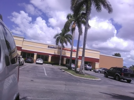 Thrift Store «Goodwill», reviews and photos, 6819 Taft St, Hollywood, FL 33024, USA