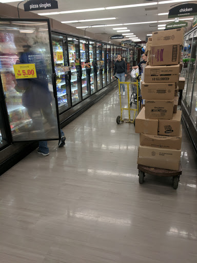 Shopping Mall «Eastgate Shopping Center», reviews and photos, 26270 Gratiot Ave, Roseville, MI 48066, USA