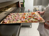 Plats et boissons du Pizzas à emporter Vallé Pizza à Collonges-sous-Salève - n°2
