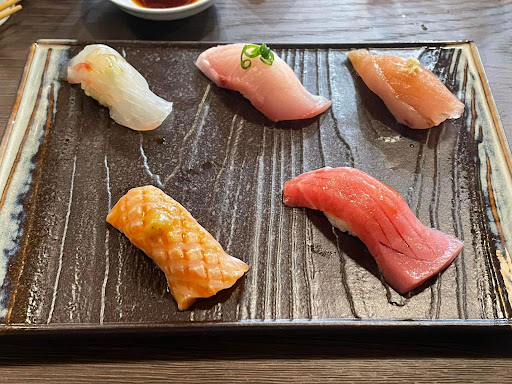 Akira Sushi image