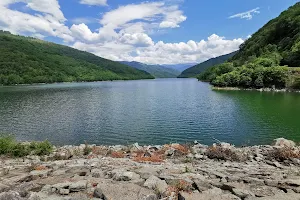 Barajul Măru image