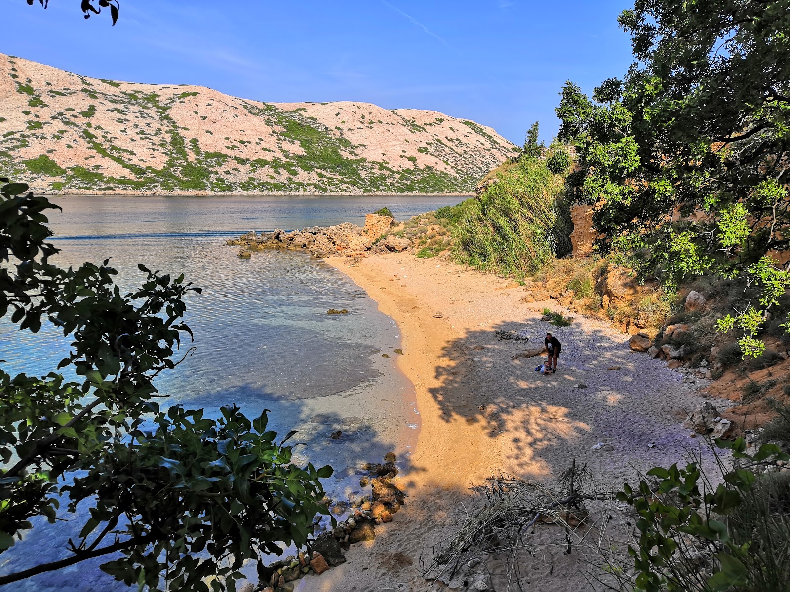 Photo de Edvina beach avec un niveau de propreté de très propre