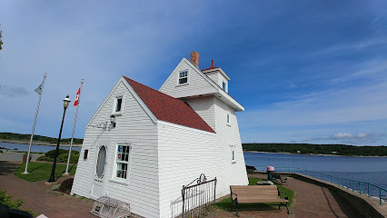 Fort Point Lighthouse Park