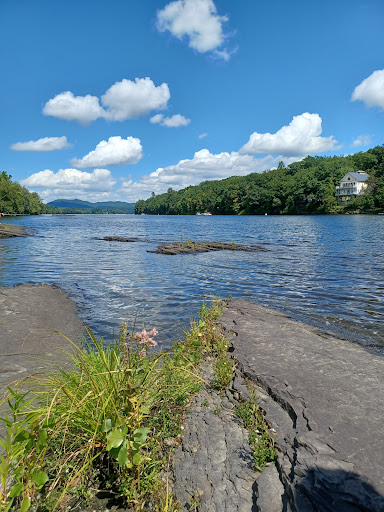 Tourist Attraction «Dinosaur Footprints», reviews and photos, US-5, Holyoke, MA 01040, USA