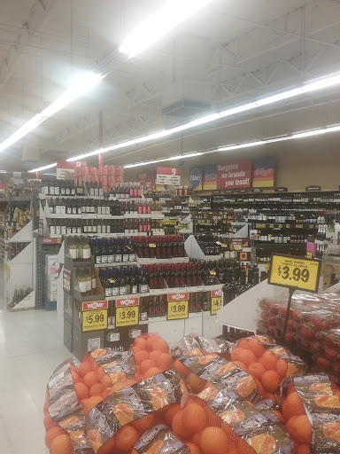 Grocery Store «Grocery Outlet Bargain Market», reviews and photos, 845 Harbor Blvd, West Sacramento, CA 95691, USA