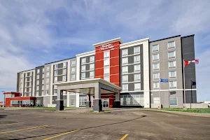 Hampton Inn & Suites by Hilton Grande Prairie image