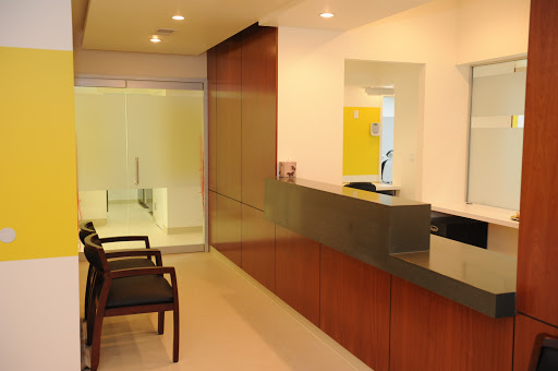 1575 Hillside Avenue #207, North New Hyde Park, NY 11040, USA