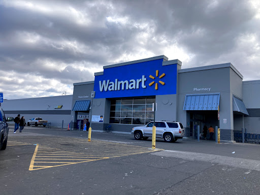 Discount Store «Walmart», reviews and photos, 910 Wolcott St, Waterbury, CT 06705, USA