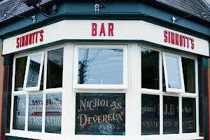 Sinnott's Bar image