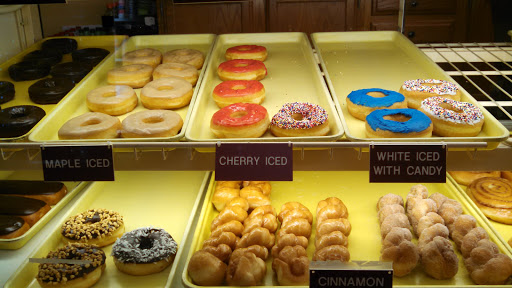 Donut Shop «Sundale Donuts», reviews and photos, 4223 Research Forest Dr #700, The Woodlands, TX 77381, USA