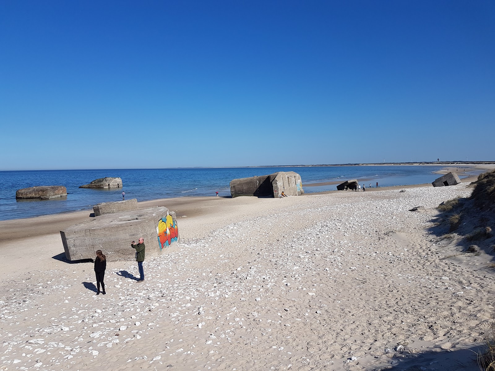 Fotografija Vigso Battery Beach z turkizna čista voda površino