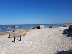 Zdjęcie Vigso Battery Beach z powierzchnią turkusowa czysta woda