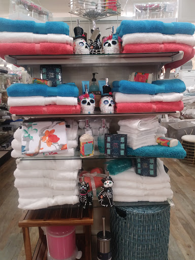 Department Store «HomeGoods», reviews and photos, 5225 Settlers Market Blvd, Williamsburg, VA 23188, USA