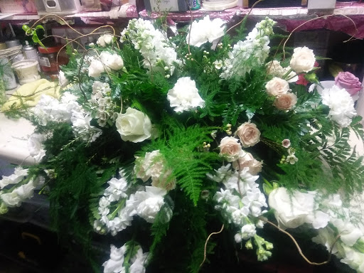 Florist «Mt Scott Flowers», reviews and photos, 7405 SE 82nd Ave, Portland, OR 97266, USA