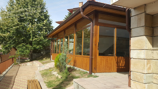 ул. Родопи 4, 4831 Доспат