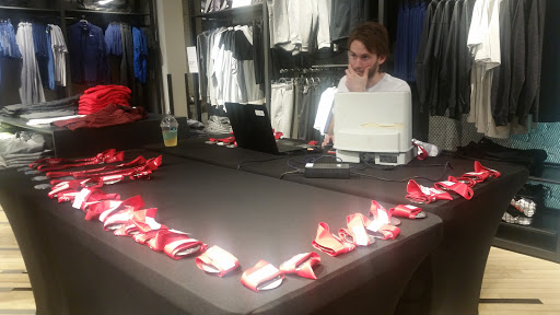 Running Store «Nike Running Bucktown», reviews and photos, 1640 N Damen Ave, Chicago, IL 60647, USA