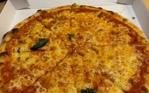 Gionni's Pizza image