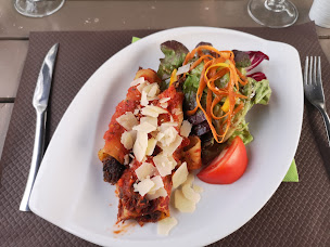 Photo n°7 de restaurant la grange du levat à Saint-Paul-Flaugnac ()