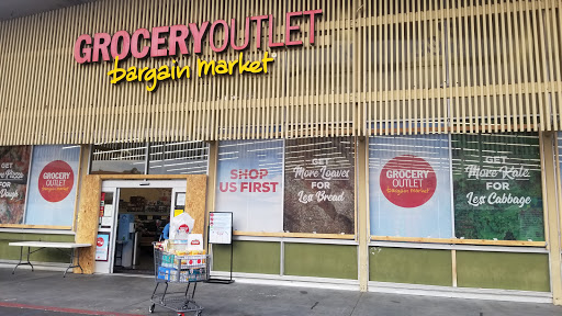Grocery Store «Grocery Outlet Bargain Market», reviews and photos, 2079 23rd St, San Pablo, CA 94806, USA