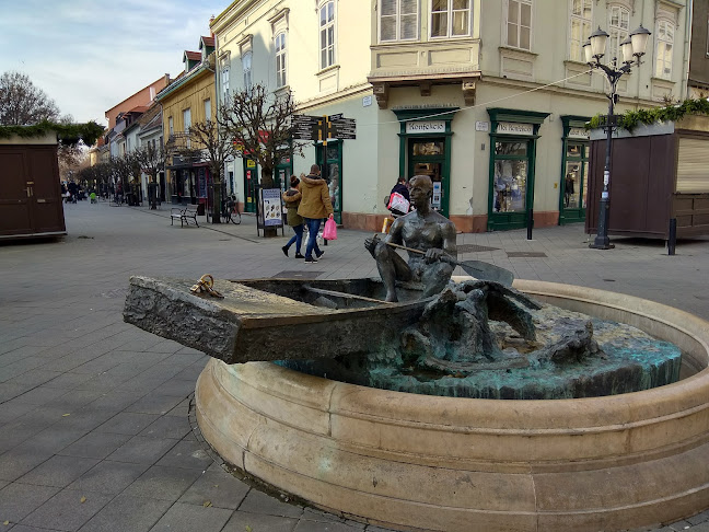 Sára és Kata Bt. - Mozi