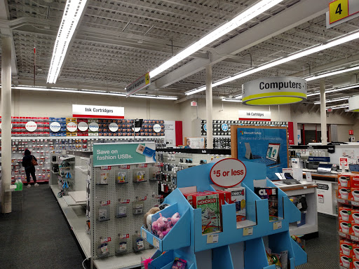 Office Supply Store «Staples», reviews and photos, 1305 West Chester Pike #18, Havertown, PA 19083, USA