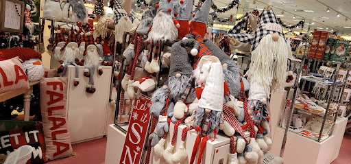 Department Store «Von Maur», reviews and photos, 1350 Hickory Point Mall, Forsyth, IL 62535, USA