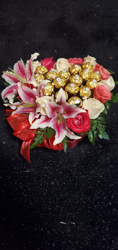 Florist «Temptations Flower Shop», reviews and photos, 2429 N Arkansas, Wichita, KS 67204, USA