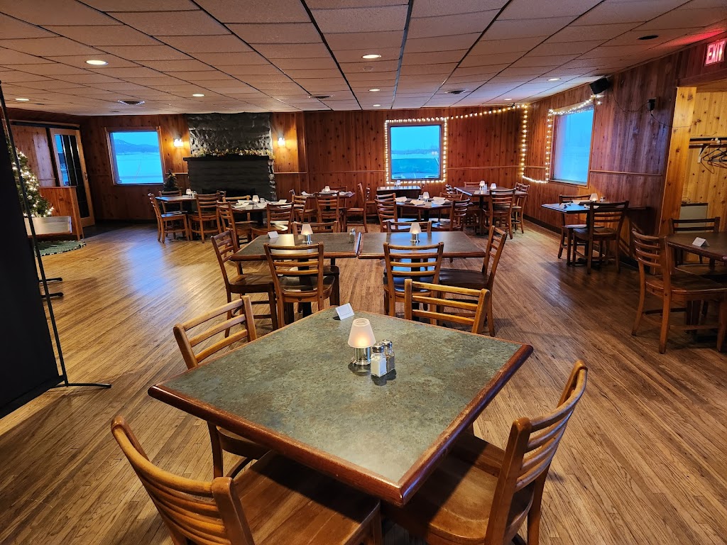 Club TEN Lounge Games and Lanes 54736