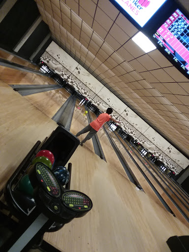 Bowling Alley «Striker Lanes Inc», reviews and photos, 6728 16th St, Berwyn, IL 60402, USA