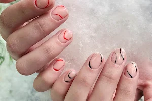 Nails HUB image