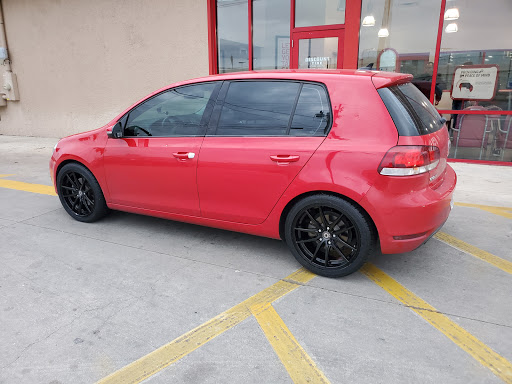 Tire Shop «Discount Tire Store - Leon Valley, TX», reviews and photos, 6221 Bandera Rd, Leon Valley, TX 78238, USA