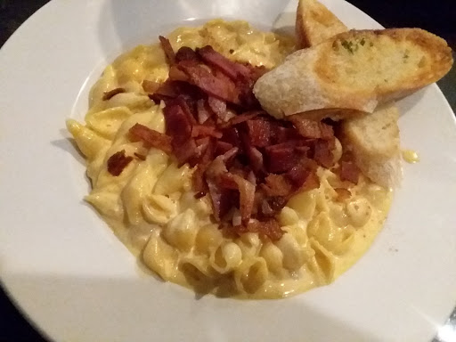 Bar «Jackpot Bistro», reviews and photos, 1652 NW Fairview Dr, Gresham, OR 97030, USA