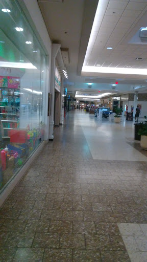 Shopping Mall «Lake Village Shopping MallKitchengaets», reviews and photos, 10601 US-441, Leesburg, FL 34788, USA