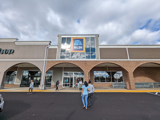 Supermarket «ALDI», reviews and photos, 13920 Lee Jackson Memorial Hwy, Chantilly, VA 20151, USA