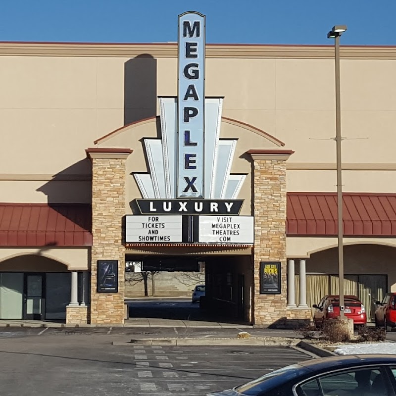 Megaplex Luxury Theatres At Cottonwood