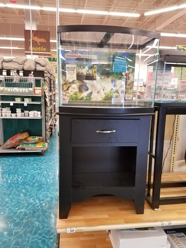 Pet Supply Store «Petco Animal Supplies», reviews and photos, 1337 N National Rd, Columbus, IN 47201, USA