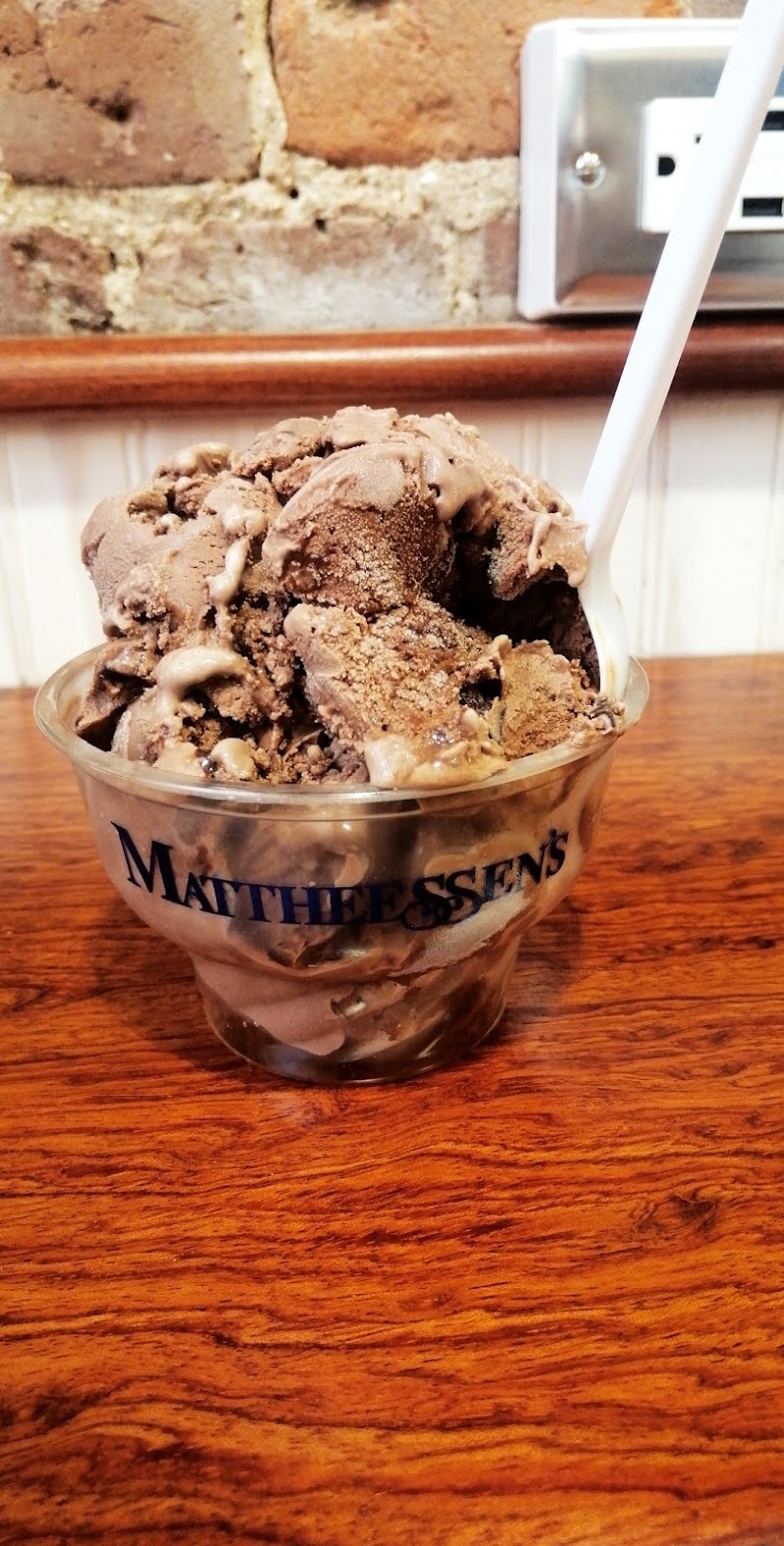 Mattheessen's - Ice Cream, Cookies, Fudge