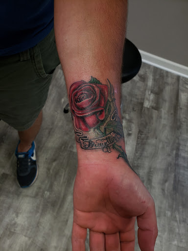 Explore small couples tattoo ideas, creative tattoo ideas in Linn Creek, available at Hillard Skillard Tattoos, LLC.