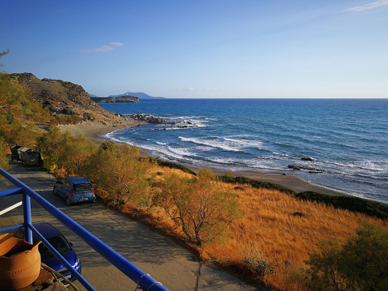 Foto von Triopetra beach - guter haustierfreundlicher Ort für den Urlaub