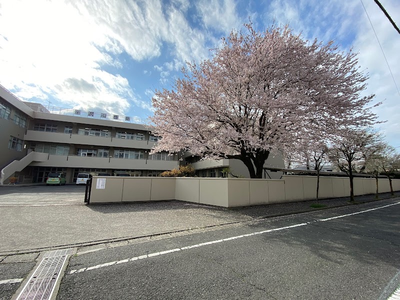 青梅市立霞台小学校