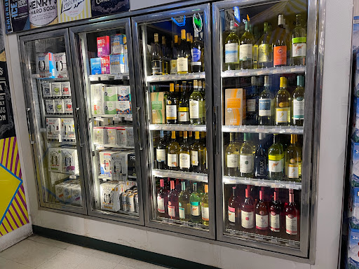 Liquor Store «Connecticut Beverage Mart», reviews and photos, 955 Washington St, Middletown, CT 06457, USA