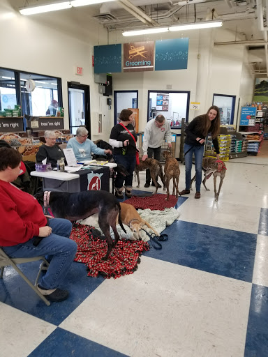 Pet Supply Store «Petco Animal Supplies», reviews and photos, 710 W 66th St, Richfield, MN 55423, USA