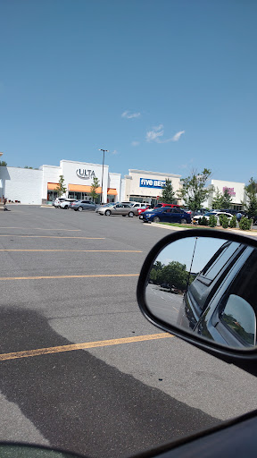 Hair Salon «Ulta Beauty», reviews and photos, 5860 Leesburg Pike, Falls Church, VA 22041, USA