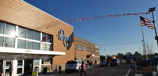 Riverpointe Shopping Center (formerly Riverdale Shopping Center)