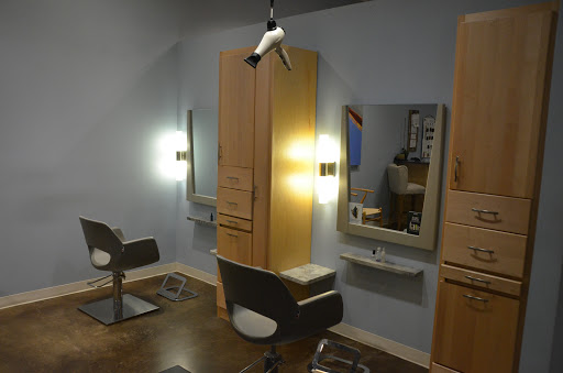 Hair Salon «Jaspé Salon», reviews and photos, 312 E Wood St, Paris, TN 38242, USA