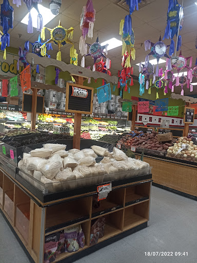 Mexican Grocery Store «La Tapatia Market», reviews and photos, 18330 SE Stark St, Portland, OR 97233, USA